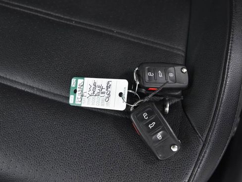 Used 2017 Volkswagen Passat 1.8T SE image 25