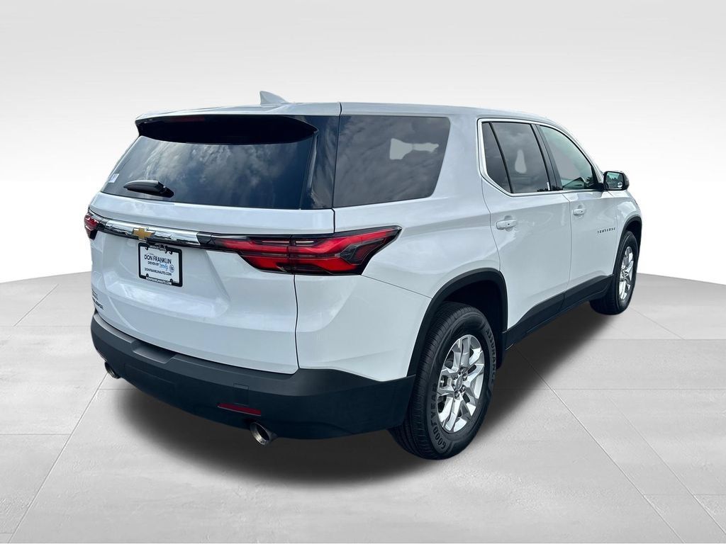 Used 2023 Chevrolet Traverse LS FWD image 5