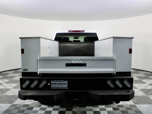 Used 2023 GMC Sierra 3500 SLE w/ SLE Convenience Package image 7