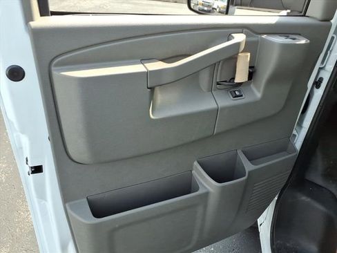New 2026 Chevrolet Express 3500 w/ Power Convenience Package image 11