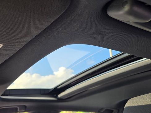 Certified 2025 Honda Civic Sport Touring image 15