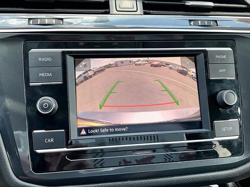 Used 2019 Volkswagen Tiguan S FWD image 22