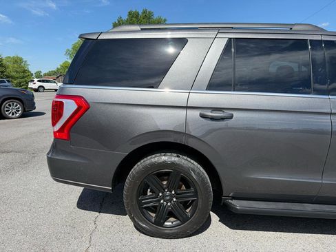 Used 2019 Ford Expedition XLT w/ Equipment Group 201A RWD image 40