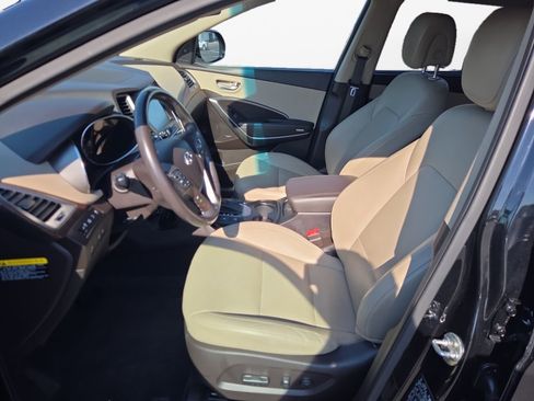 Used 2019 Hyundai Santa Fe XL FWD image 11