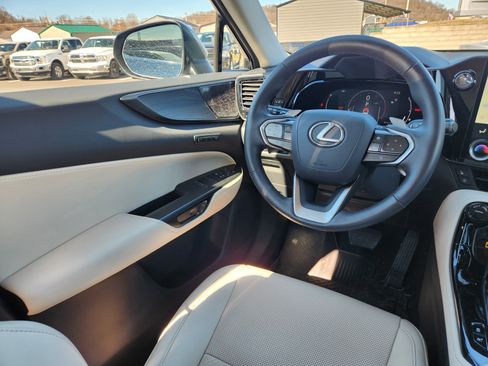 Used 2025 Lexus NX 350 AWD w/ Accessory Package (2T) image 23