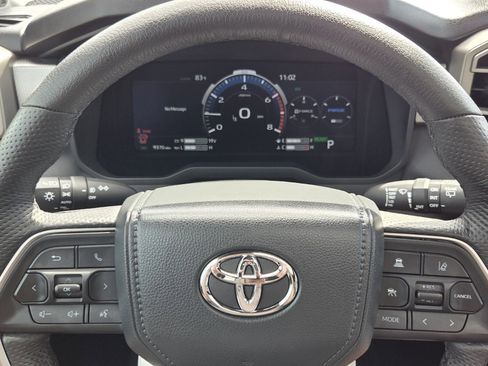 Used 2025 Toyota Sequoia Limited image 20