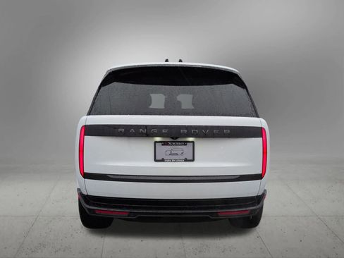 New 2026 Land Rover Range Rover SE image 5