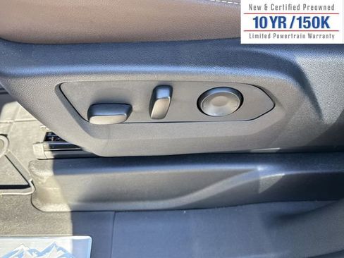 Used 2025 Chevrolet Tahoe High Country image 17