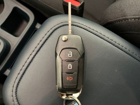 New 2025 Ford Maverick XL w/ Equipment Group 101A image 30