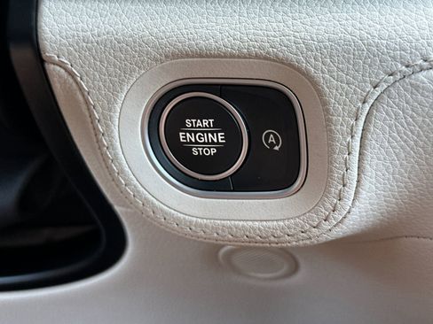 Used 2024 Mercedes-Benz GLE 350 4MATIC image 26