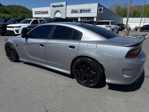 Used 2016 Dodge Charger SRT Hellcat w/ Harman/Kardon Audio Group RWD image 6