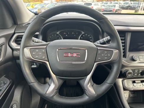 Used 2023 GMC Acadia AT4 w/ Preferred Package image 14