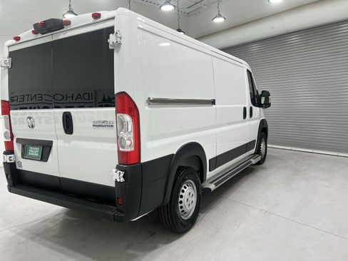 Used 2025 RAM ProMaster 2500 w/ U-Haul Equipment Group FWD image 8