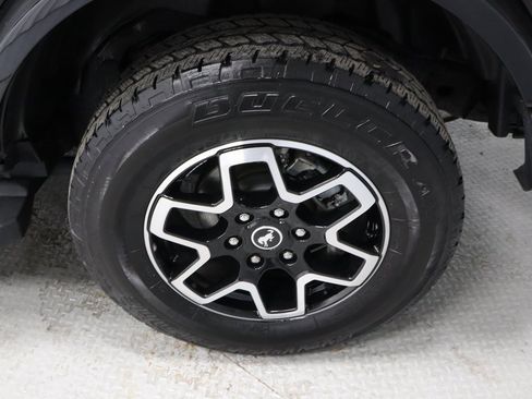 Certified 2024 Ford Bronco Outer Banks image 17