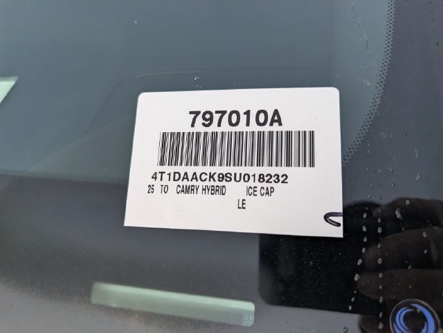 Used 2025 Toyota Camry SE w/ Convenience Package FWD image 35