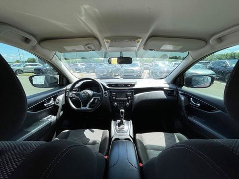 Used 2018 Nissan Rogue Sport SV FWD image 19