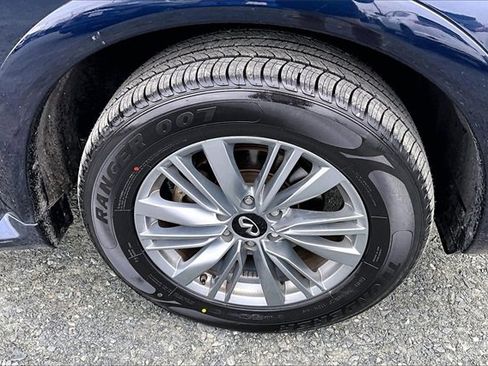 Used 2024 INFINITI QX80 Luxe image 8