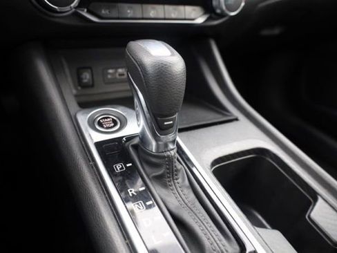 Used 2024 Nissan Sentra SV image 27