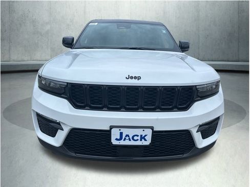 New 2025 Jeep Grand Cherokee Limited image 9