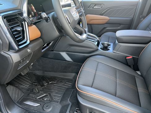 New 2026 GMC Canyon AT4 w/ Technology Plus Package AWD/4WD image 14
