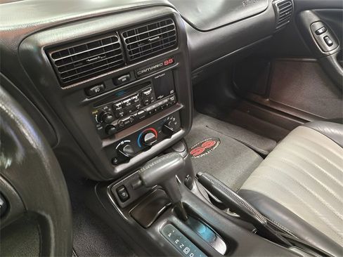 Used 2002 Chevrolet Camaro Z28 w/ SS Performance/Appearance Pkg image 20