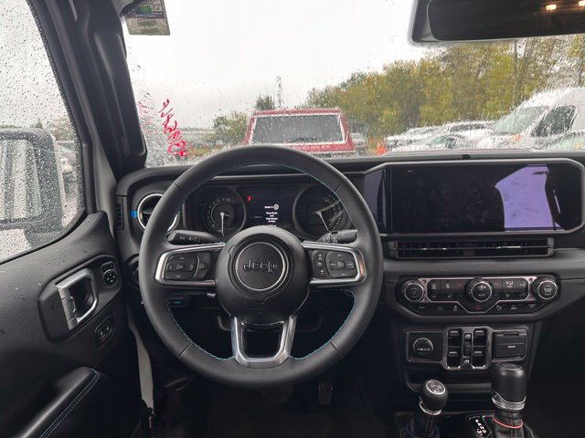 Used 2024 Jeep Wrangler High Altitude AWD/4WD image 18