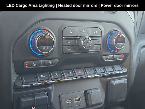 Used 2020 Chevrolet Silverado 1500 RST image 21