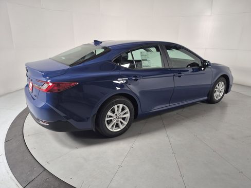 New 2026 Toyota Camry Hybrid image 5