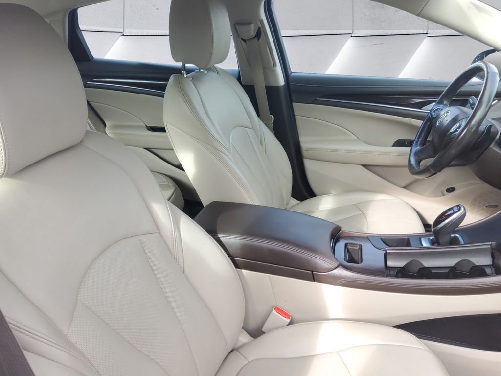 Used 2018 Buick LaCrosse Premium w/ Driver Confidence Package #2 AWD/4WD image 14