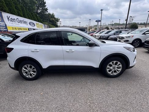 Used 2023 Ford Escape Active AWD/4WD image 6