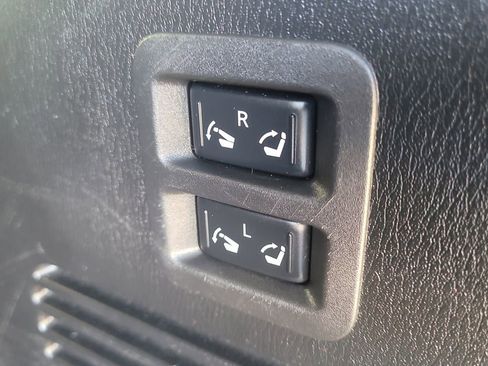 Used 2019 Nissan Armada SL w/ Premium Package image 10