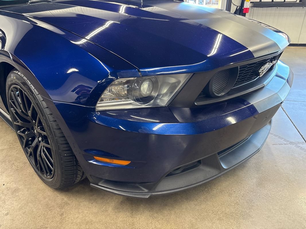 Used 2010 Ford Mustang GT Premium RWD image 23