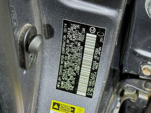 Used 2014 Lexus ES 300h w/ Premium Package w/Bamboo Trim image 29