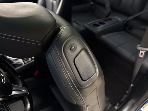 Used 2018 INFINITI Q60 3.0t Sport image 22