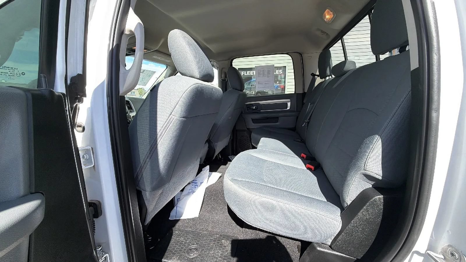 Used 2018 RAM 2500 SLT w/ Protection Group AWD/4WD image 17