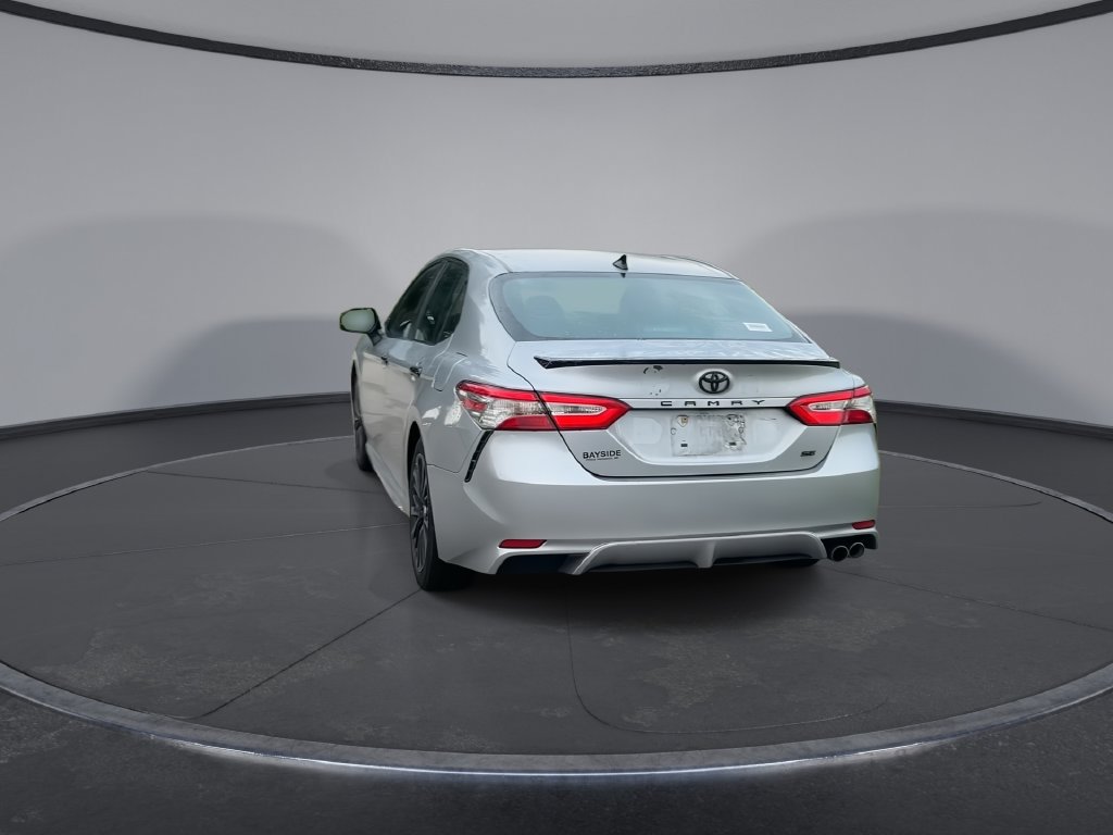 Used 2019 Toyota Camry SE FWD image 7