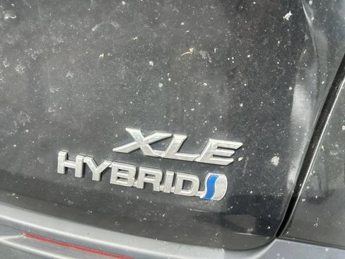 Used 2022 Toyota Sienna XLE AWD/4WD image 8