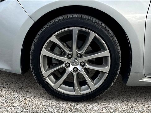 Used 2015 Toyota Avalon XLE image 9