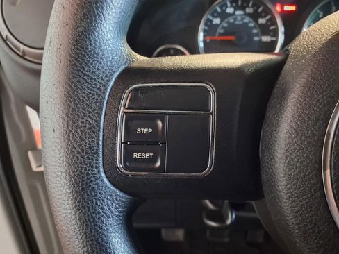 Used 2013 Jeep Wrangler Sport AWD/4WD image 18