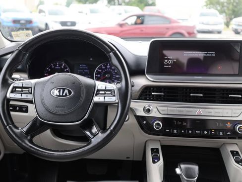 Used 2022 Kia Telluride EX w/ EX Premium Package image 25