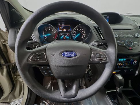 Used 2017 Ford Escape SE FWD image 18