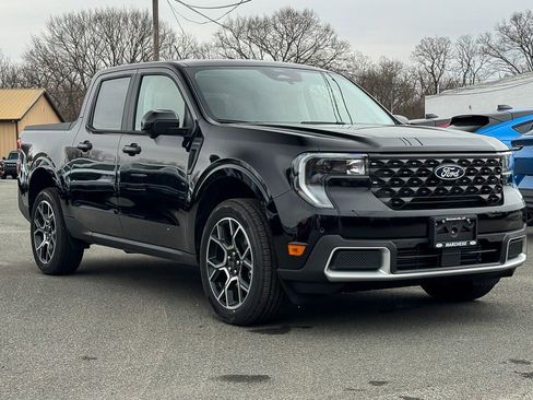 New 2026 Ford Maverick Lariat image 8