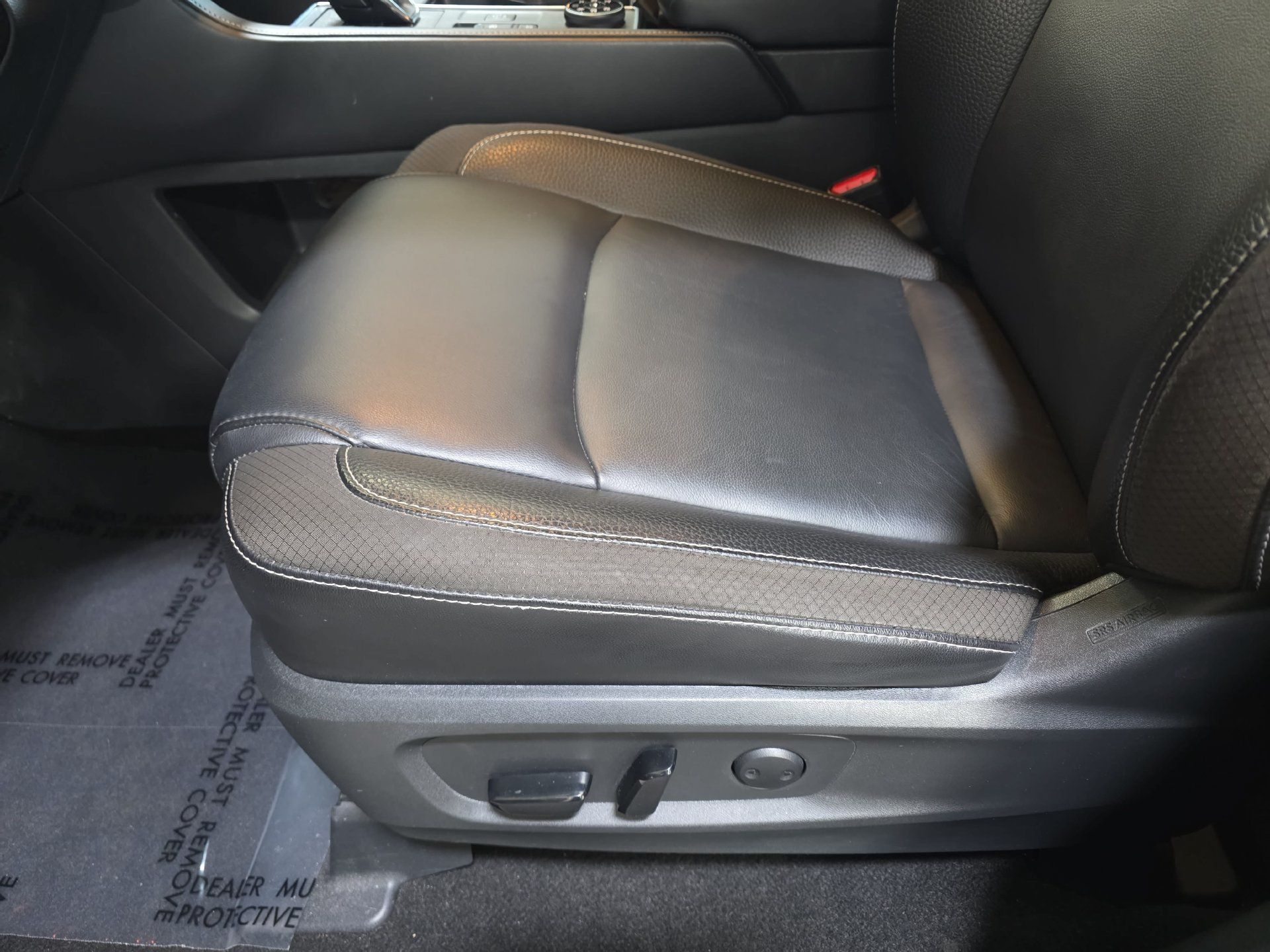 Used 2023 Nissan Pathfinder SL w/ SL Premium Package AWD/4WD image 28