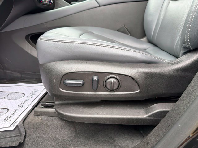 Used 2024 Buick Enclave Essence w/ LPO, Floor Liner Package AWD/4WD image 14