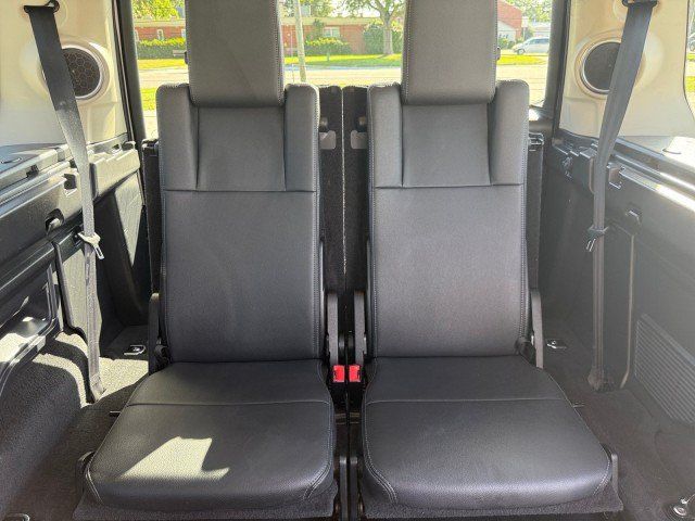 Used 2016 Land Rover LR4 HSE AWD/4WD image 16