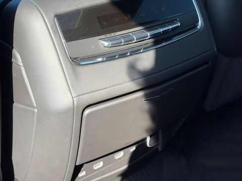 Used 2024 Cadillac Escalade Sport Platinum w/ LPO, ONYX Package AWD/4WD image 9