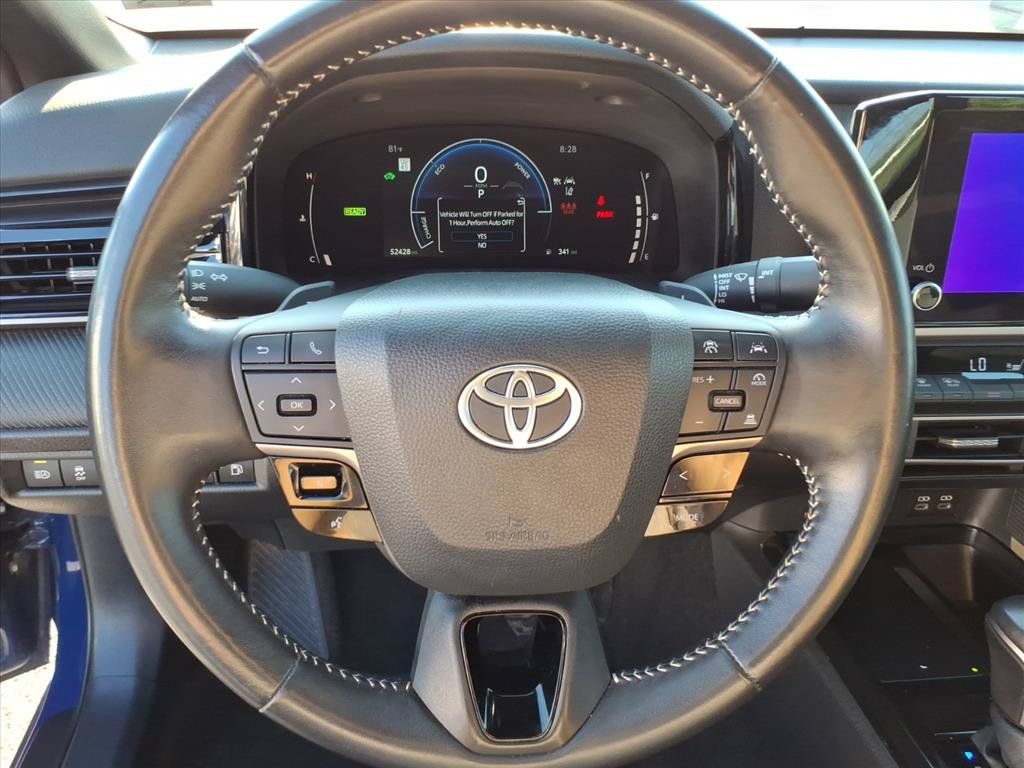 Used 2025 Toyota Camry SE FWD image 29