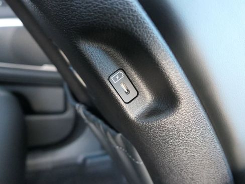 New 2025 Kia Telluride S image 24