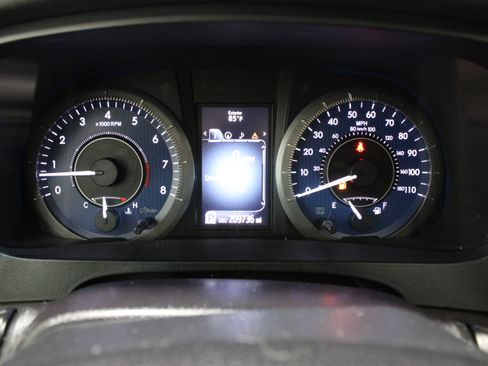 Used 2017 Toyota Sienna Limited FWD image 42