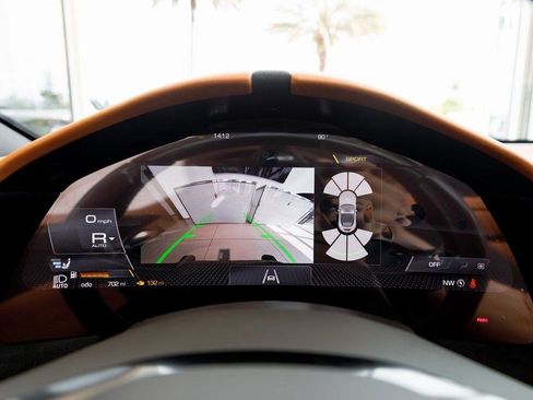 Used 2025 Ferrari Roma Spider image 35